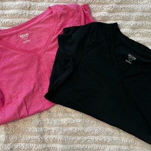 Mossimo Supply Co. Black and Pick V-Neck T-Shirt -set of 2